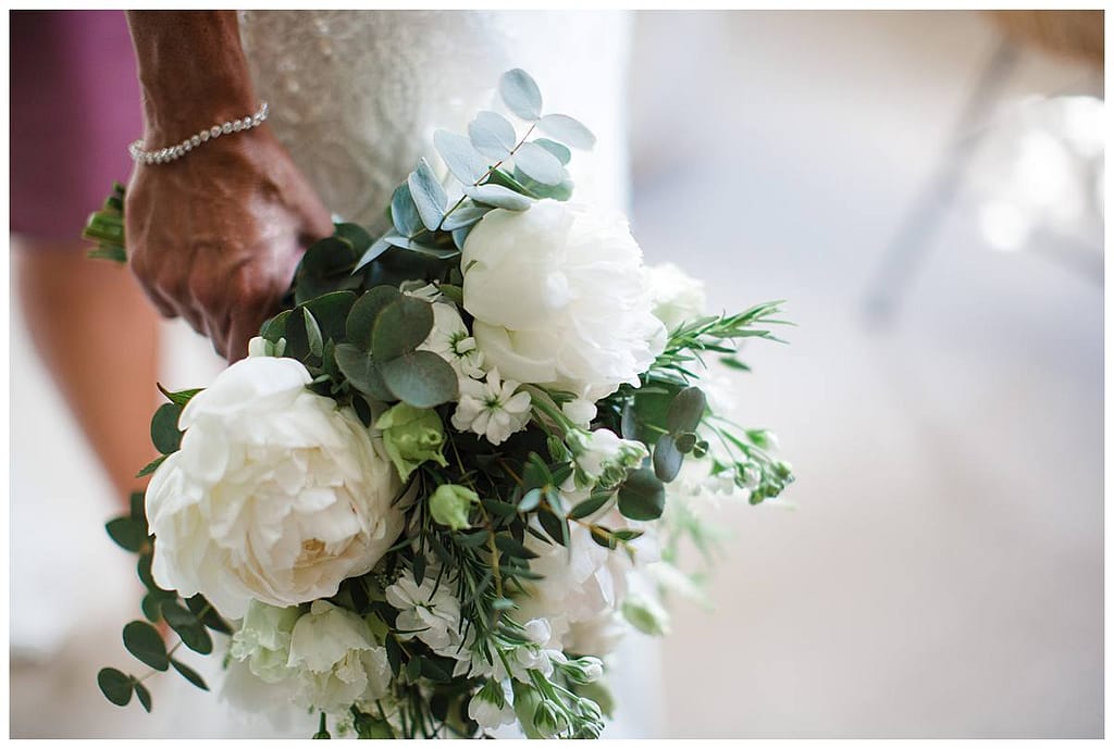 the rose shed bouquet Barnsley house wedding photographer