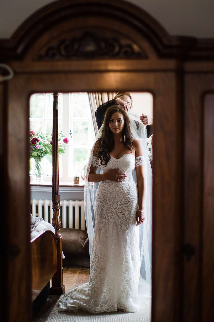 bride getting ready cotswold photography